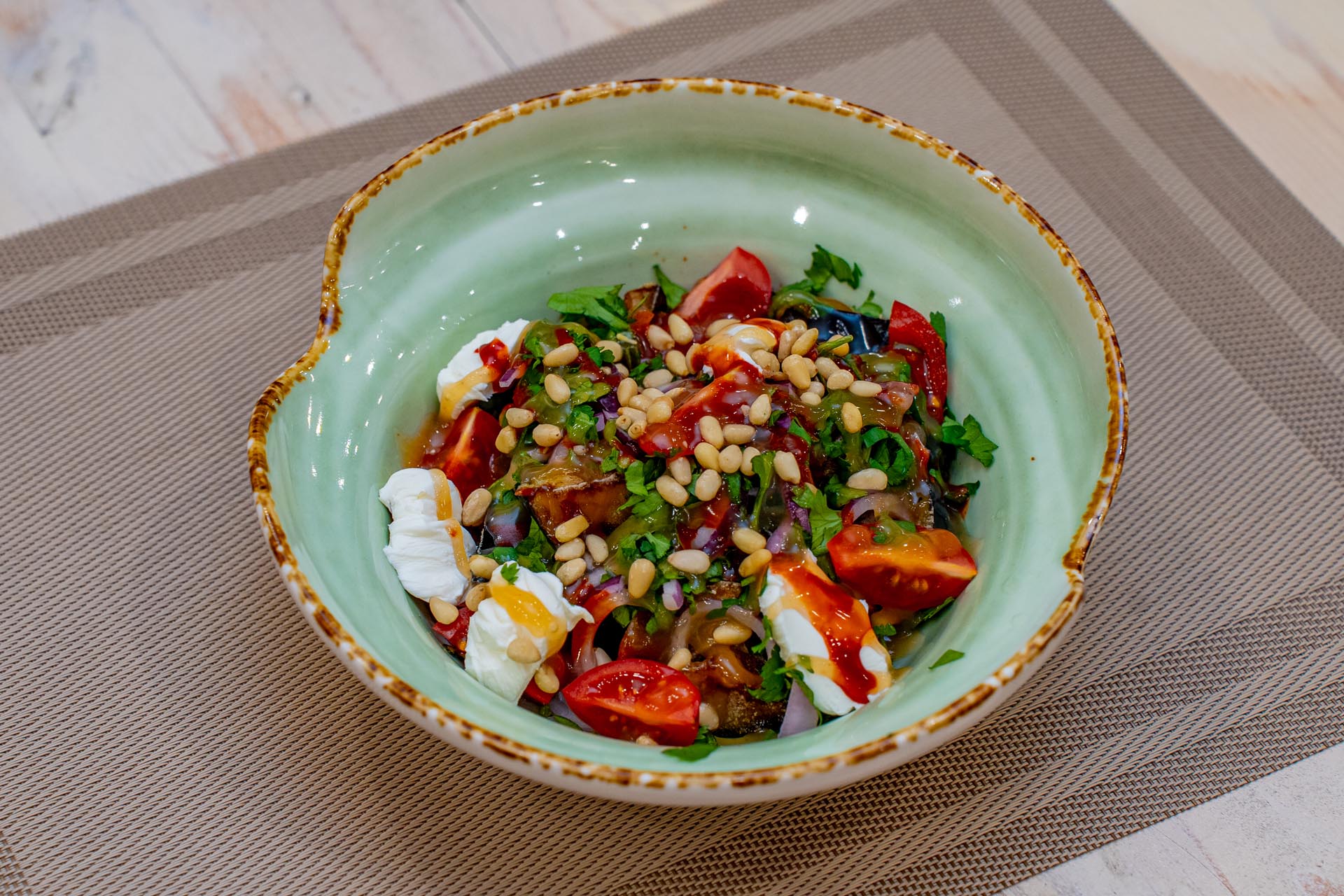 Купить салат из спаржи и куриного филе